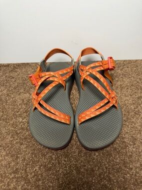 Chaco ZX/1 Classic Women’s Size 7 Sandals Orange Strappy Hiking Comfort